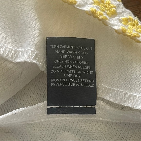 Trixxi Yellow Embroidered Floral  Dress Size:XL - Picture 5 of 5